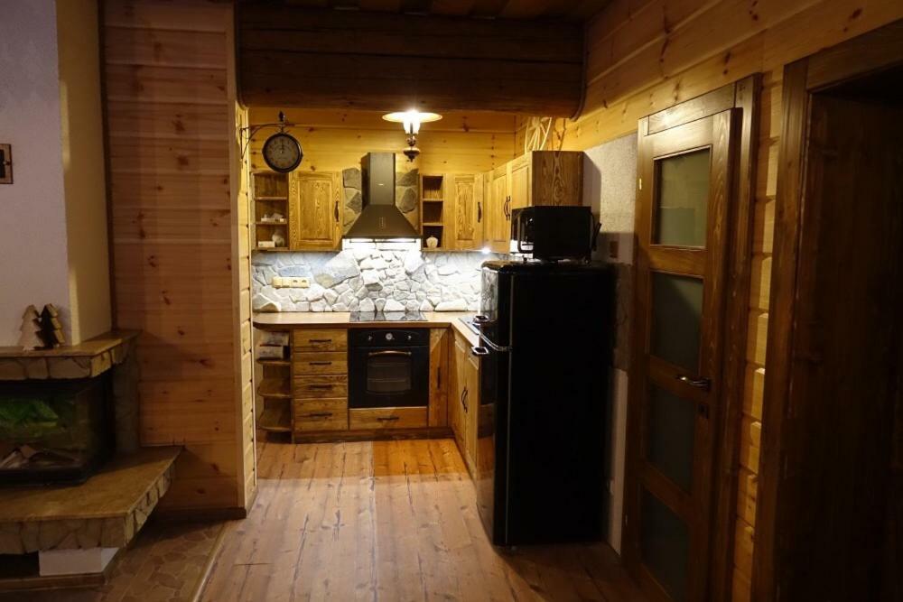Dvojapartmánová drevenica Mýto Mýto pod Ďumbierom Exterior foto