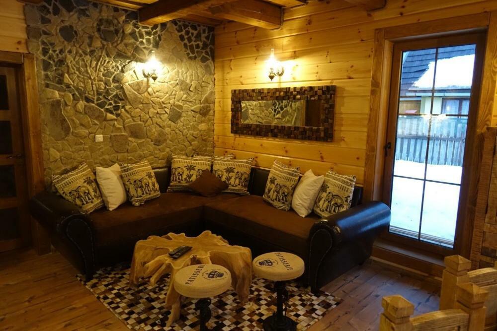 Dvojapartmánová drevenica Mýto Mýto pod Ďumbierom Exterior foto