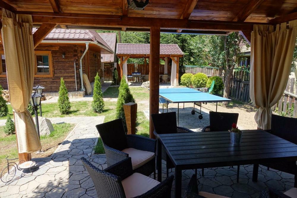 Dvojapartmánová drevenica Mýto Mýto pod Ďumbierom Exterior foto